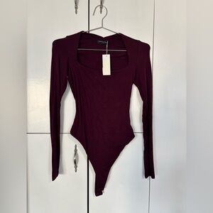 naked wardrobe Square Neck Long Sleeve Bodysuit - Plum